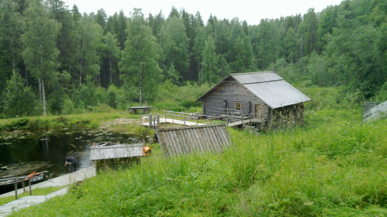 Восстановленная водяная мельница Морщихинская, Россия