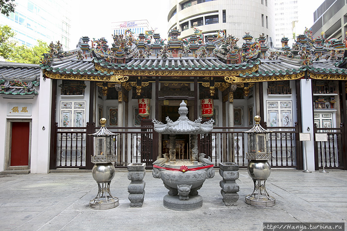 Храм Юэ Хай Цин / Yueh Hai Ching Temple