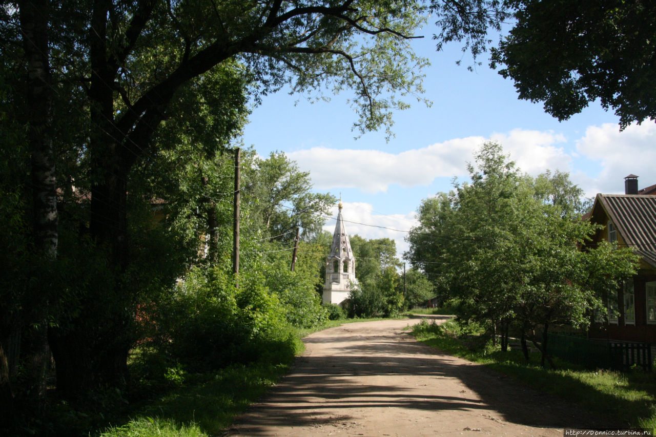 Колокольня Введенского монастыря Бежецк, Россия