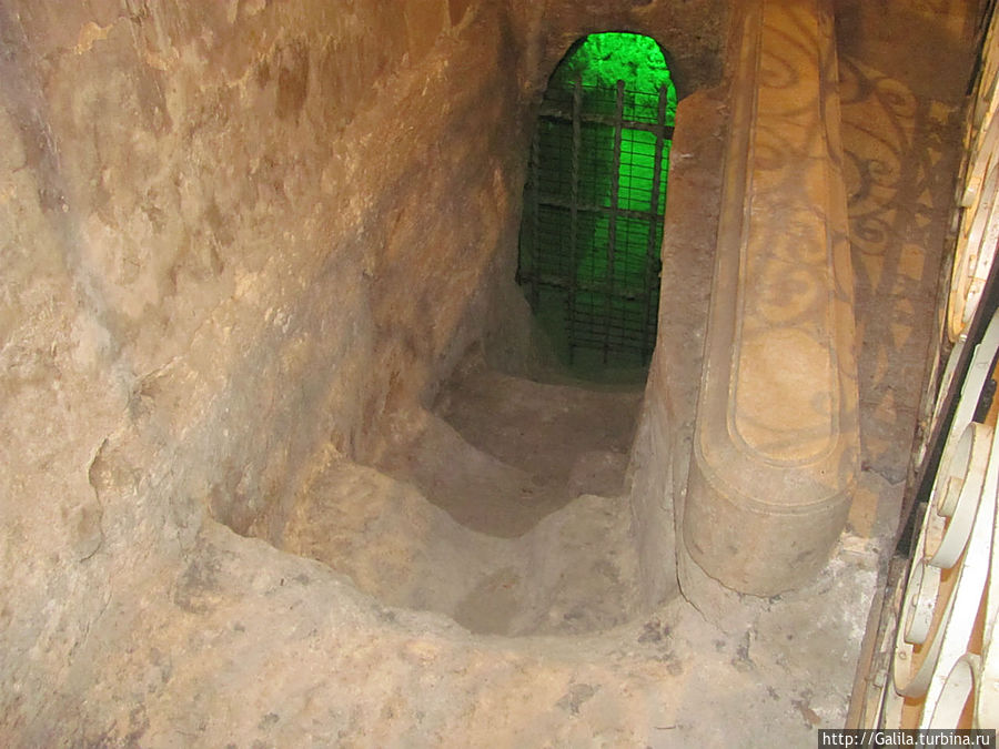 Подземный выход из мастерской. Назарет, Израиль