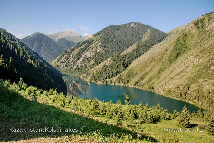 Первое Кольсайское озеро. Кольсайские Озера Национальный Парк, Казахстан