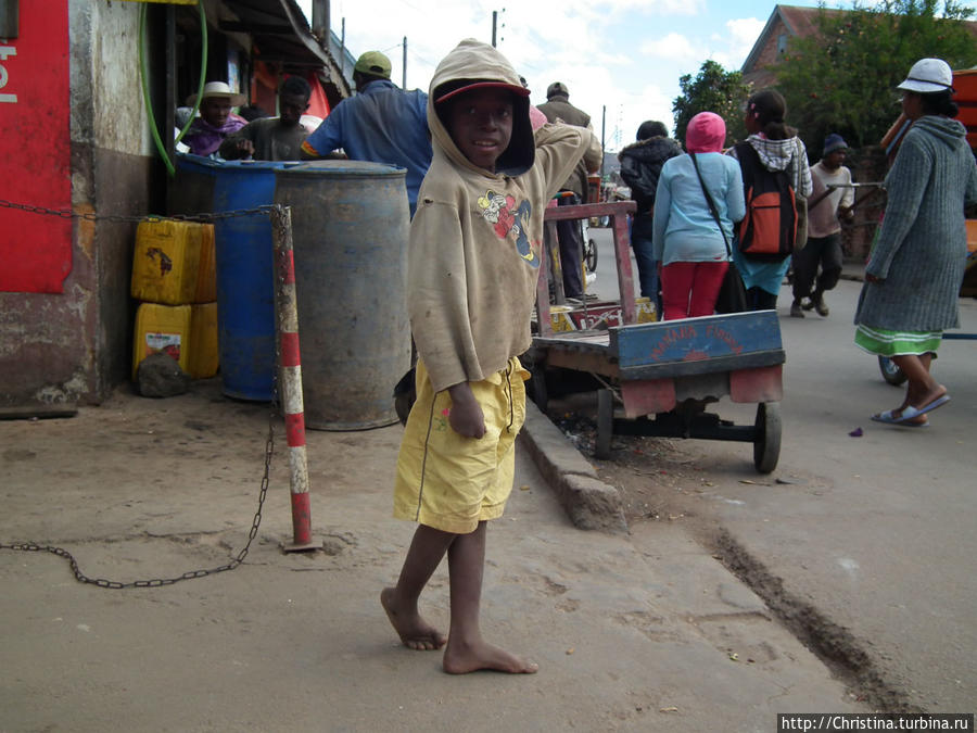 Колорит улиц Амбуситра Амбуситра, Мадагаскар