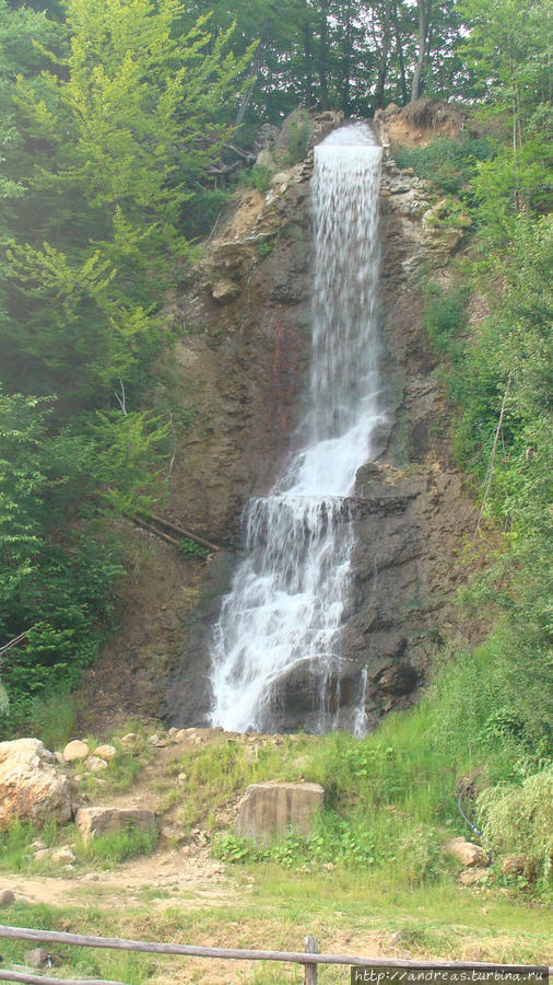 Водопад по пути в Ваду Изей Румыния