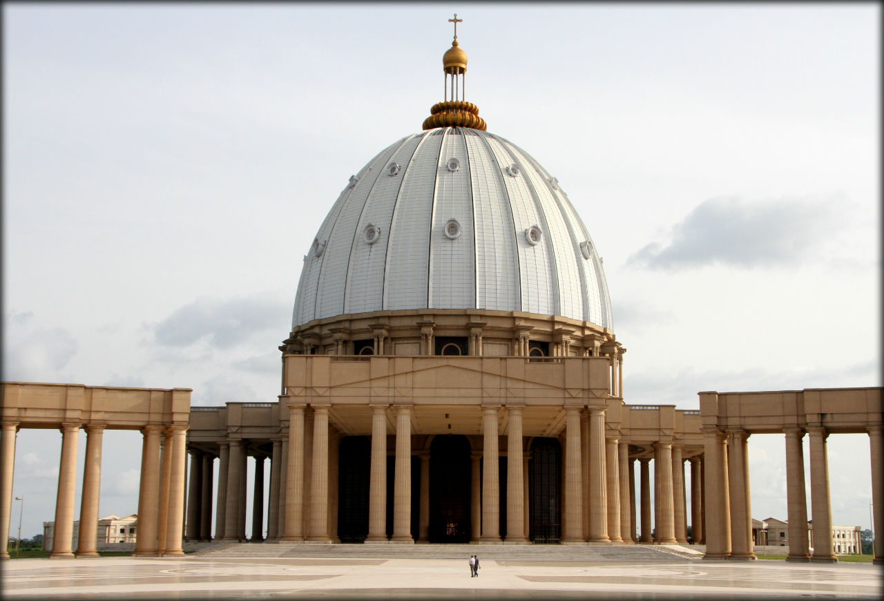 Африканский Ватикан или самая большая церковь в мире Ямусукро, Кот-д'Ивуар