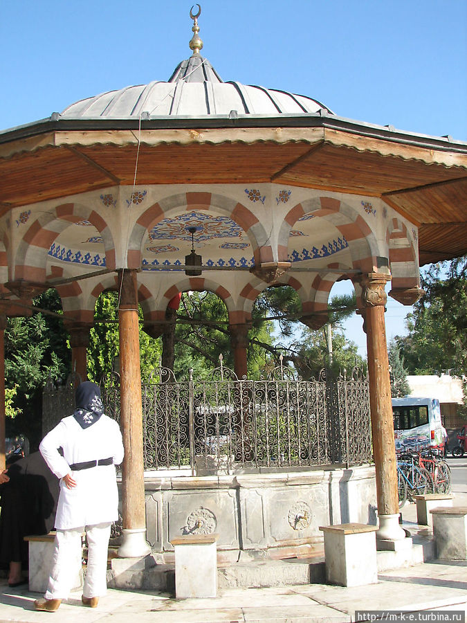 Фонтан для ритуальных омовений Конья, Турция