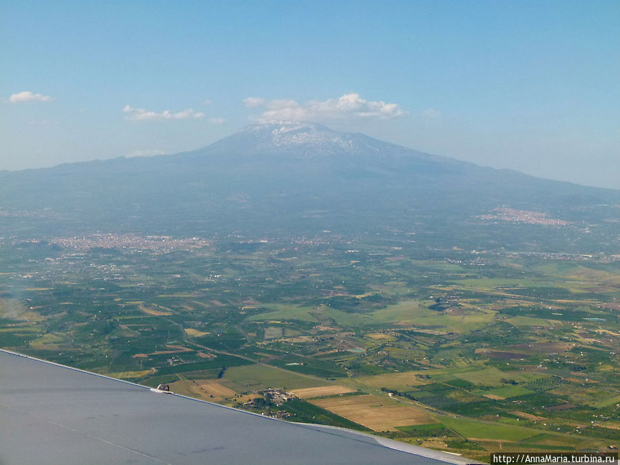 Этна. вид с самолета Сицилия, Италия