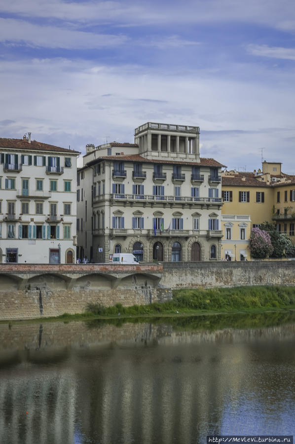 На реке Арно Флоренция, Италия