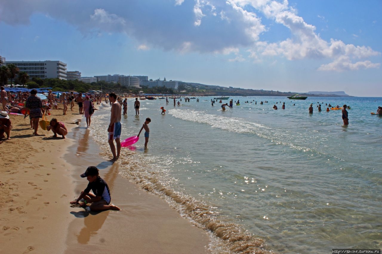 Пляж Нелия / Nelia Beach