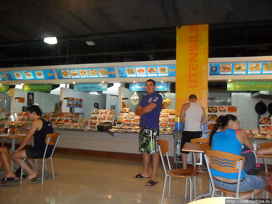 В подземке цейлона, едим) чудо еда по кеш-кард