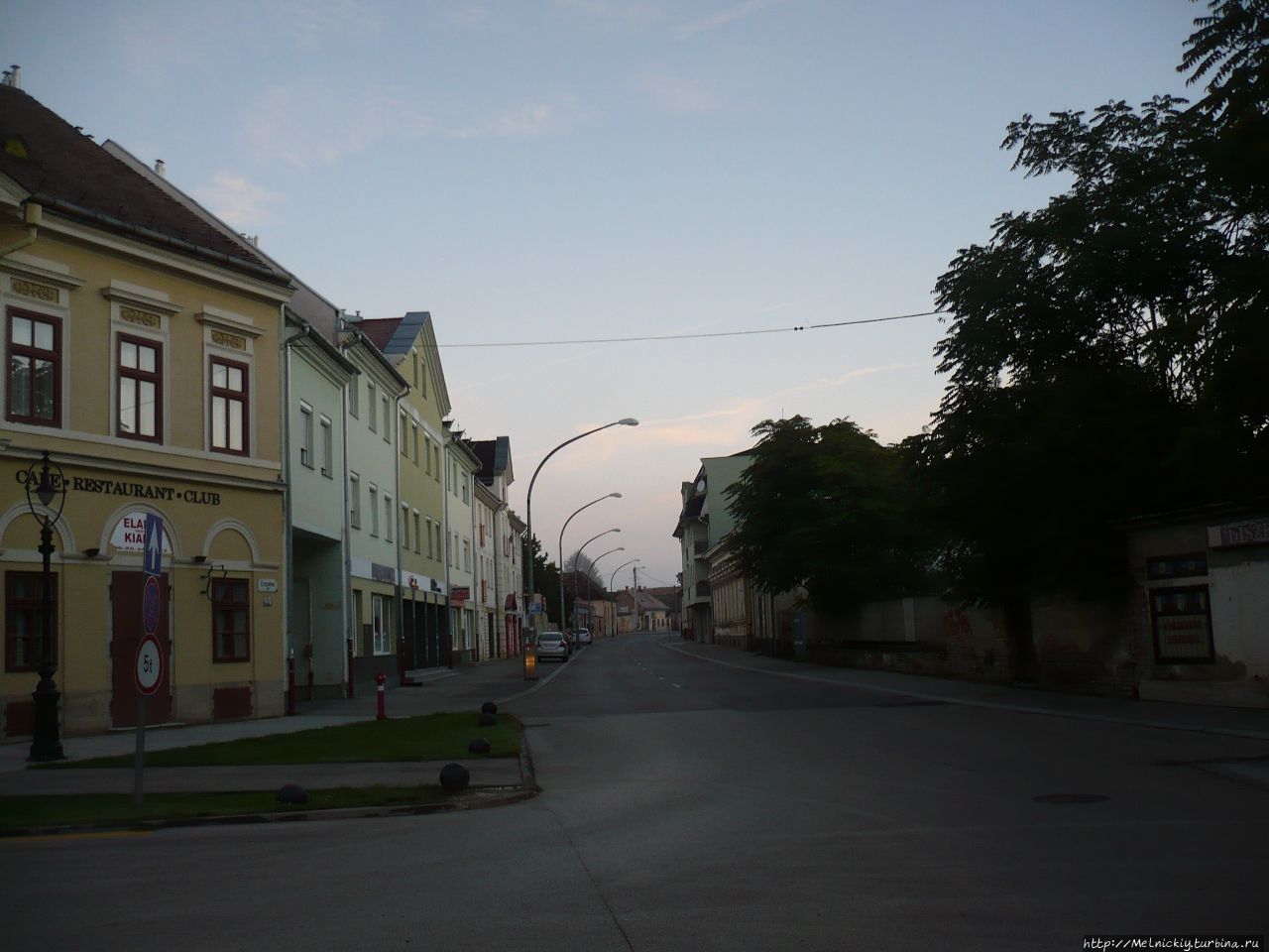 Утреннее знакомство с пограничным городом Надьканижа, Венгрия