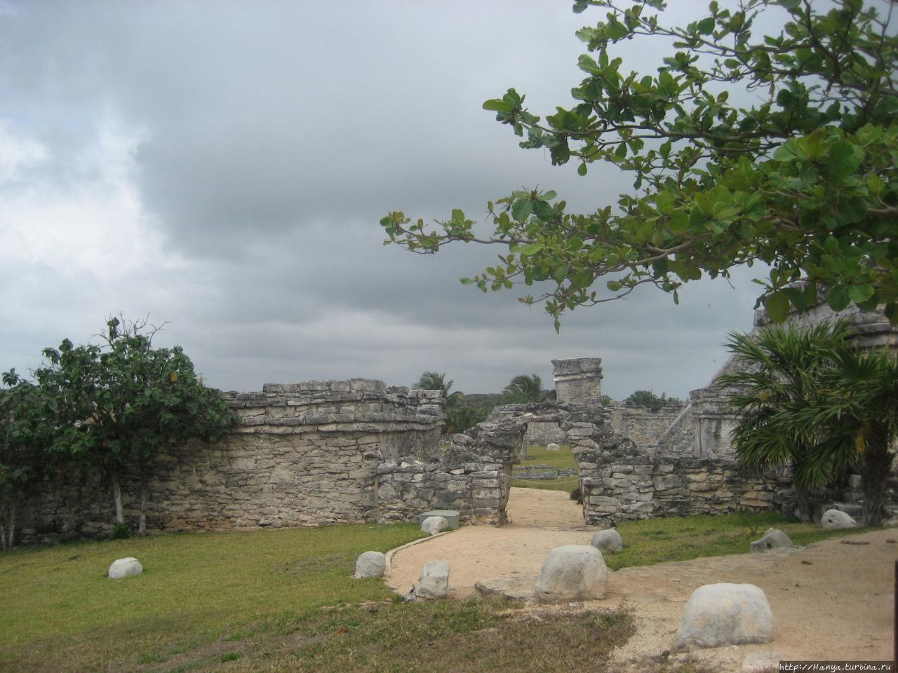 Фортификационные стены города-крепости Тулум, Мексика
