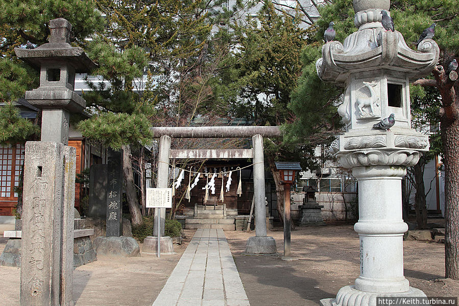 Святилище Ёхасира (Yohasira srine) Мацумото, Япония