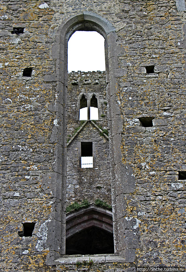 Rock of Cashel. Кэшел — самая легендарная скала Ирландии Кашел, Ирландия