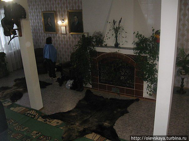 В одном из  холлов базы (фото не мое)