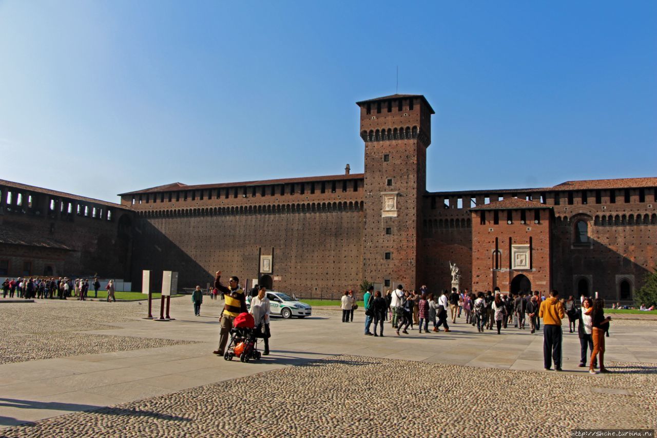Замок Сфорца Милан, Италия