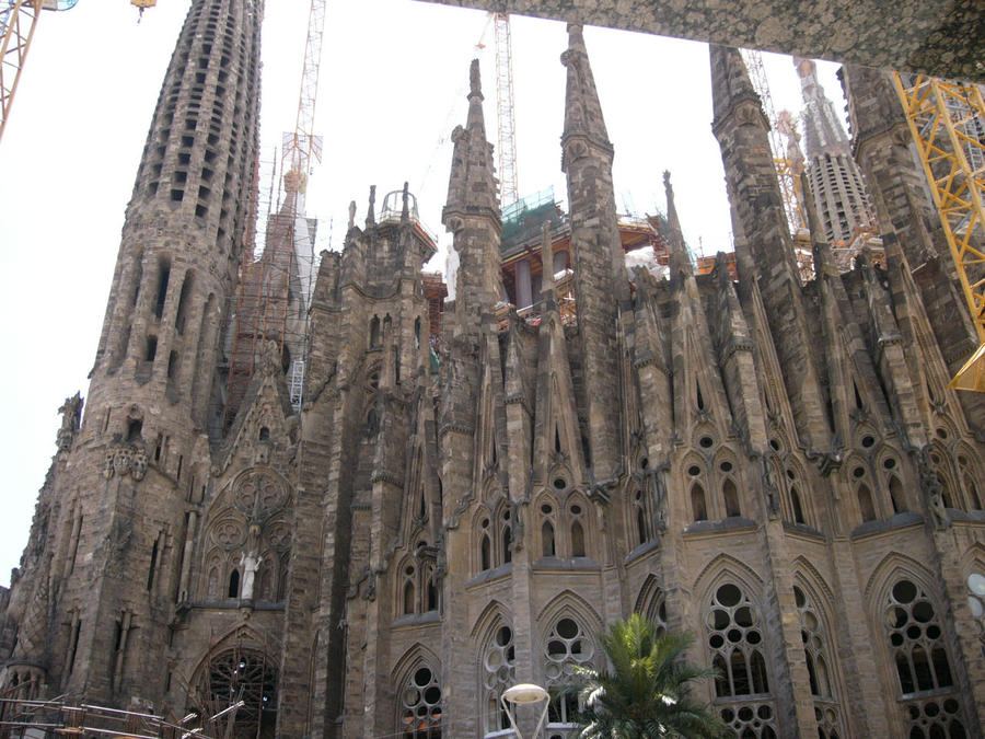 Саграда Фамилия — стройка столетия Барселона, Испания